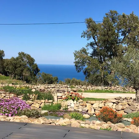 펜션 Maison D'Une Chambre Avec Vue Sur La Mer Jardin Amenage Et Wifi A Sari Solenzara